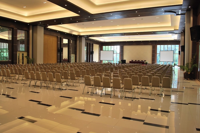 Imagen de los interiores del Hotel Zuri Resort Cipanas. Foto 15