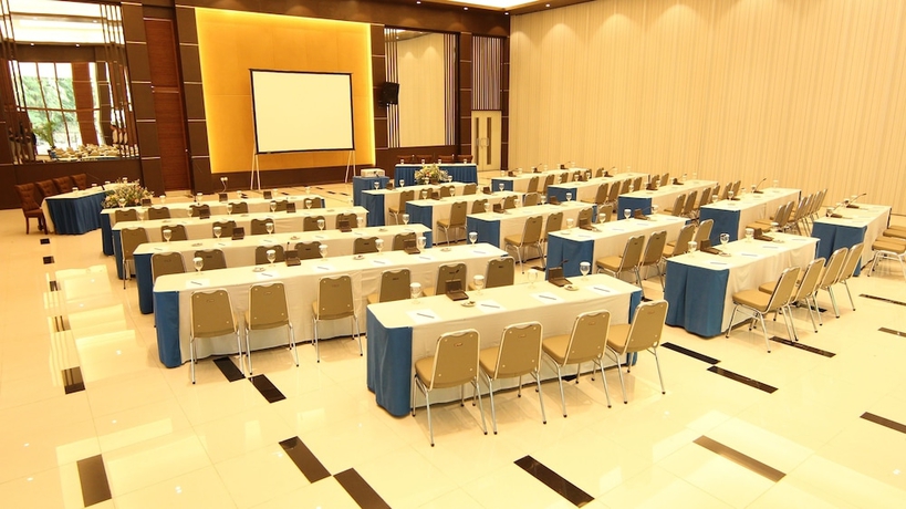 Imagen de los interiores del Hotel Zuri Resort Cipanas. Foto 16