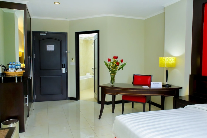 Imagen de la habitación del Hotel Zurich, Damai. Foto 6