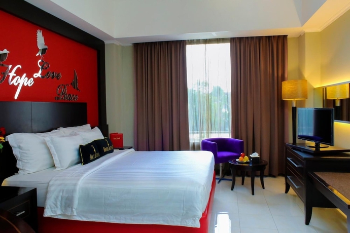 Imagen de la habitación del Hotel Zurich, Damai. Foto 9