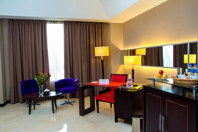 Imagen de la habitación del Hotel Zurich, Damai. Foto 11