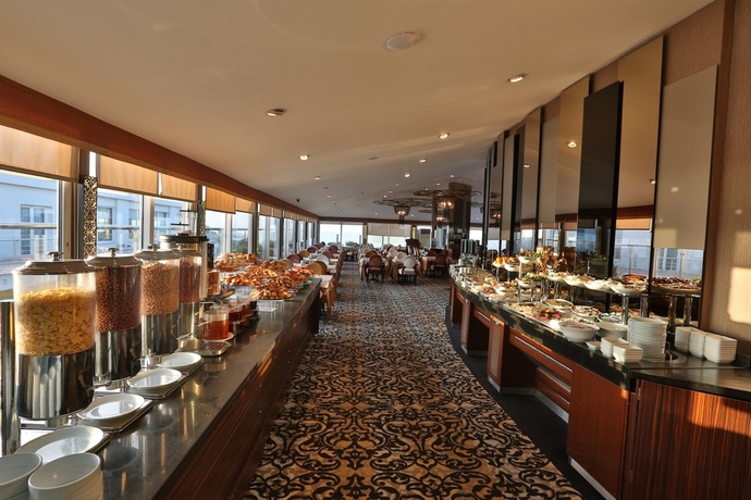 Imagen del bar/restaurante del Hotel Zurich Istanbul. Foto 3