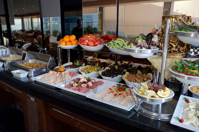 Imagen del bar/restaurante del Hotel Zurich Istanbul. Foto 4