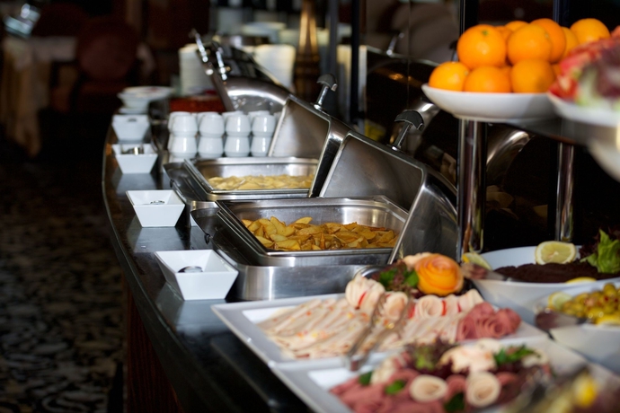 Imagen del bar/restaurante del Hotel Zurich Istanbul. Foto 6