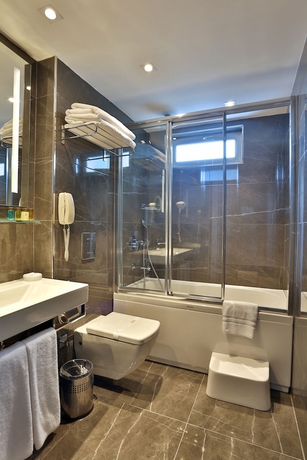 Imagen de la habitación del Hotel Zurich Istanbul. Foto 12