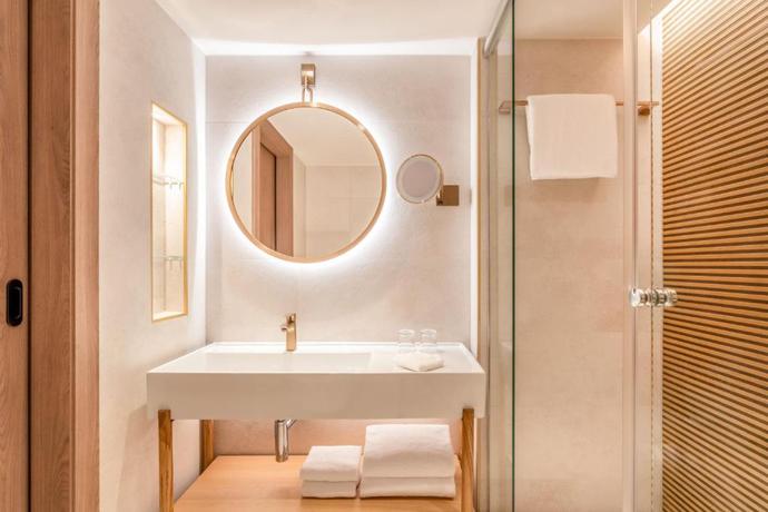 Imagen de la habitación del Hotel Zurich Marriott. Foto 9