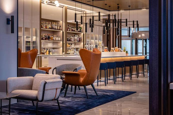 Imagen del bar/restaurante del Hotel Zurich Marriott. Foto 5