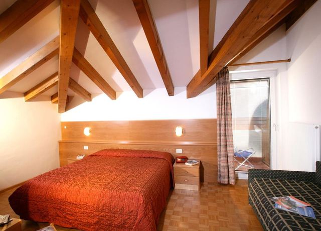 Imagen de la habitación del Hotel Zurigo, Molveno. Foto 9
