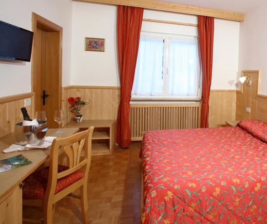 Imagen de la habitación del Hotel Zurigo, Molveno. Foto 11