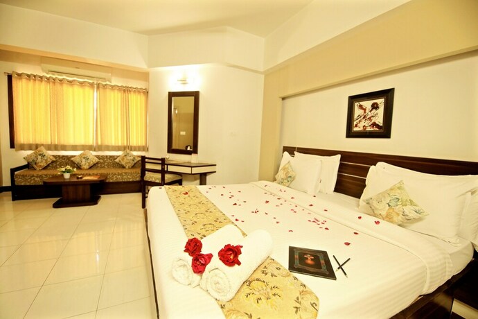 Imagen de la habitación del Hotel Zuzu Ashish Palace. Foto 2