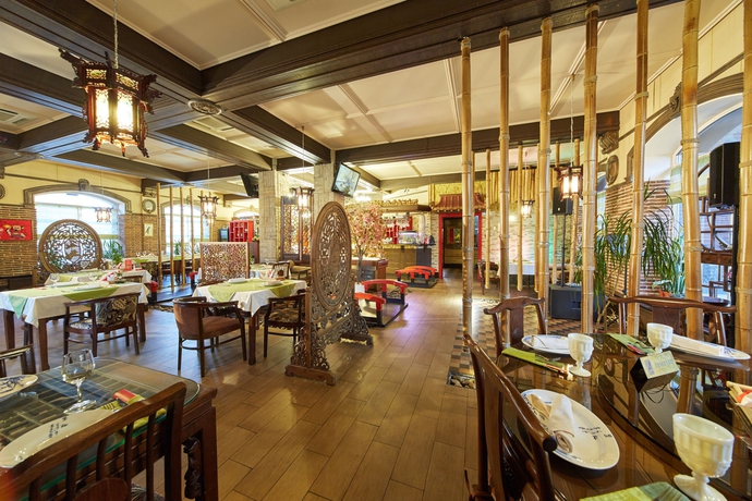Imagen del bar/restaurante del Hotel Zvezda, Irkutsk. Foto 16