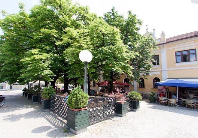 Imagen de los exteriores del Hotel Zvezda, Murska Sobota. Foto 17