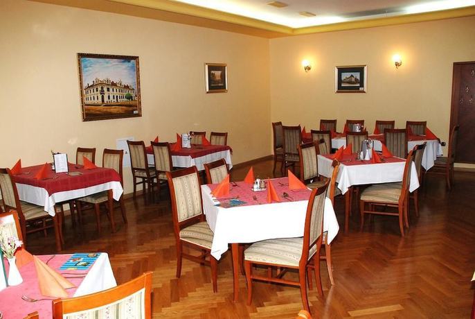 Imagen del bar/restaurante del Hotel Zvezda, Murska Sobota. Foto 10