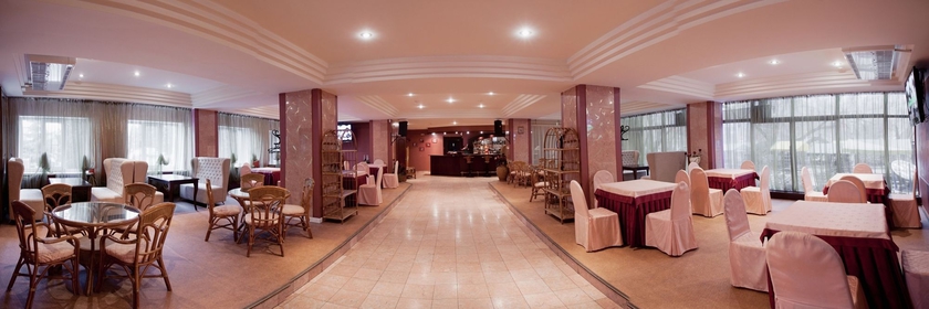 Imagen del bar/restaurante del Hotel Zvezda Zhiguley. Foto 5