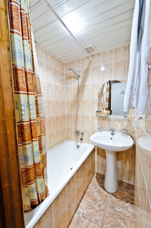 Imagen de la habitación del Hotel Zvezdnaya, Mosc&uacute;. Foto 4