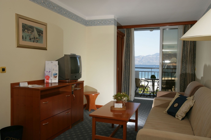 Imagen de los interiores del Hotel Zvonimir Sunny. Foto 8