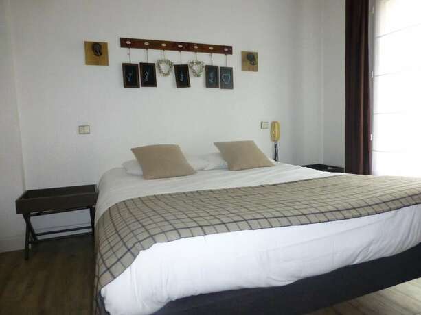 Imagen general del Hotel a Licorne. Foto 5