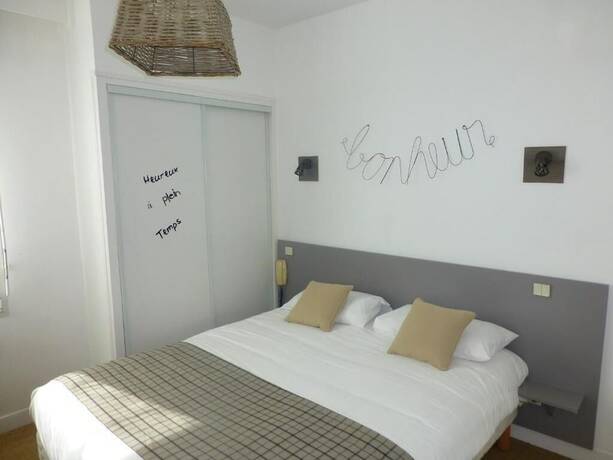 Imagen general del Hotel a Licorne. Foto 8