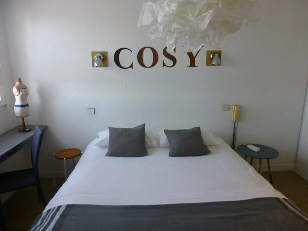 Imagen general del Hotel a Licorne. Foto 11