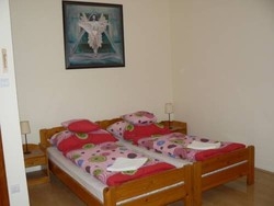 Imagen general del Hotel &aacute;rbi Apartman Hotel. Foto 6