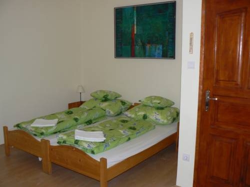 Imagen general del Hotel &aacute;rbi Apartman Hotel. Foto 11