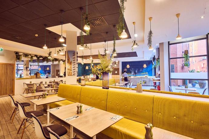 Imagen del bar/restaurante del Hotel a&o Manchester City Centre. Foto 5