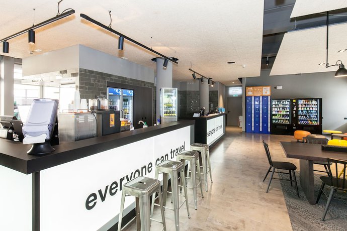 Imagen del bar/restaurante del Hotel a&o Nürnberg Hauptbahnhof - Hostel. Foto 3