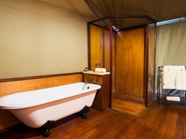 Imagen general del Hotel aha Thakadu River Camp. Foto 11