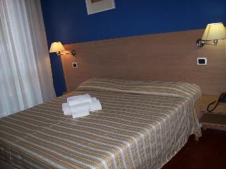 Imagen de la habitación del Hotel al Nuovo Porto. Foto 7