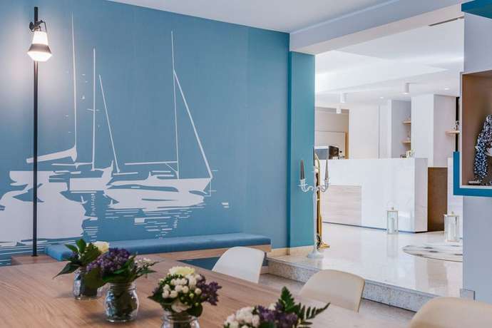 Imagen de los interiores del Hotel al Sole Bardolino. Foto 18