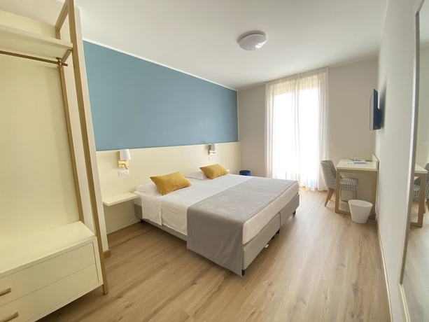 Imagen de la habitación del Hotel al Sole Bardolino. Foto 11