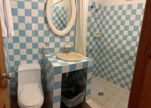 Imagen de la habitación del Hotel alcatraz. Foto 2