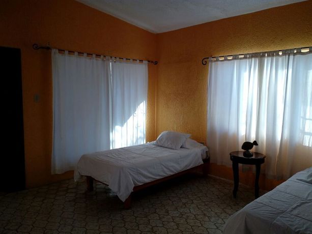 Imagen de la habitación del Hotel alcatraz. Foto 17