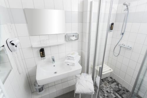 Imagen de la habitación del Hotel am Schlosspark, G&uuml;strow. Foto 18