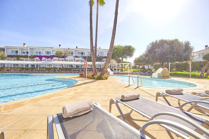 Imagen de la piscina del Hotel & Apartamentos Prinsotel la Caleta. Foto 44