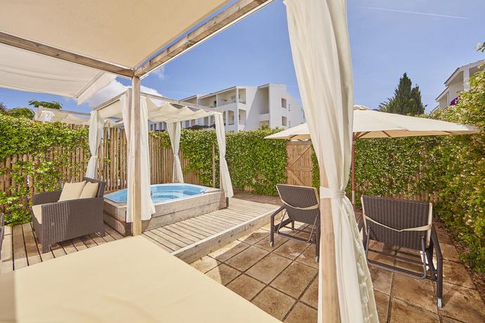 Imagen de los exteriores del Hotel & Apartamentos Prinsotel la Caleta. Foto 23