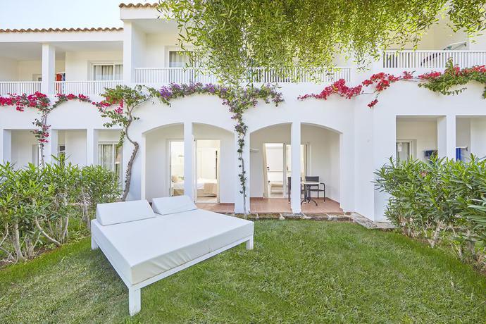 Imagen de los exteriores del Hotel & Apartamentos Prinsotel la Caleta. Foto 29