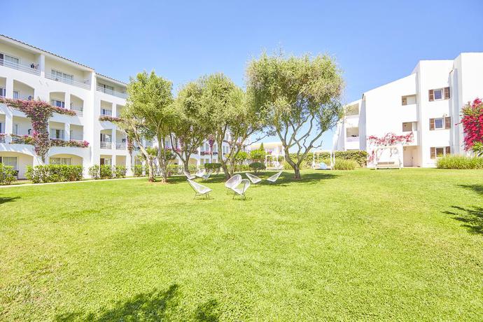 Imagen de los exteriores del Hotel & Apartamentos Prinsotel la Caleta. Foto 31