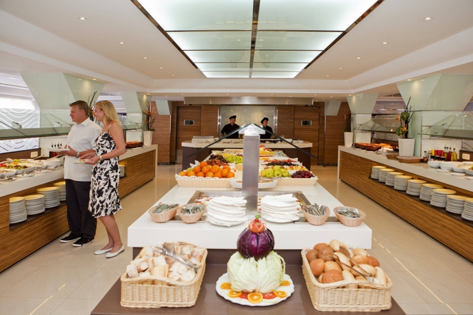 Imagen del bar/restaurante del Hotel & Apartamentos Vista Park. Foto 14