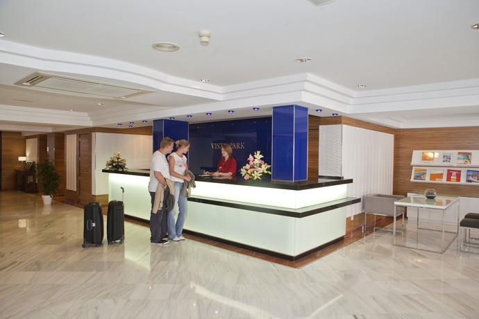 Imagen de los interiores del Hotel & Apartamentos Vista Park. Foto 18