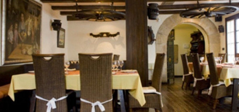 Imagen del bar/restaurante del Hotel & Apartaments Thalassa Sport & Wellness. Foto 2