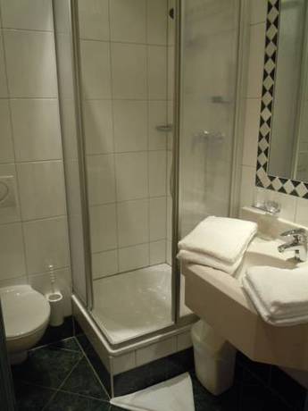 Imagen de la habitación del Hotel & Appartement Auerhahn. Foto 8