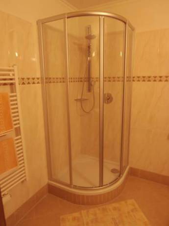 Imagen de la habitación del Hotel & Gasthof Kr&ouml;ll. Foto 8