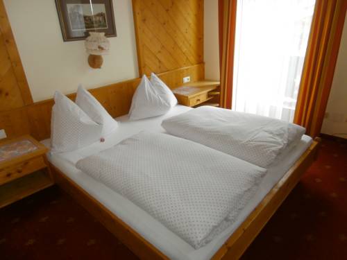 Imagen de la habitación del Hotel & Gasthof Kr&ouml;ll. Foto 9