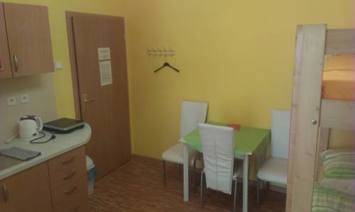 Imagen de la habitación del Hotel & Hostel Děč&iacute;n. Foto 13