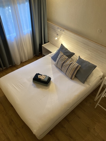 Imagen de la habitación del Hotel & R&eacute;sidence Thibaud. Foto 10