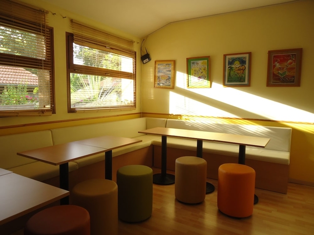 Imagen de los interiores del Hotel & R&eacute;sidence Thibaud. Foto 18