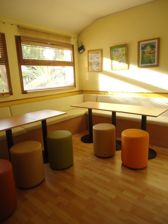 Imagen de los interiores del Hotel & R&eacute;sidence Thibaud. Foto 19