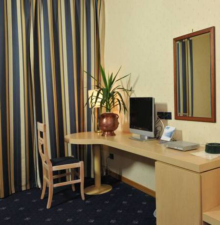 Imagen de la habitación del Hotel & Residence Torre Di Pratolungo. Foto 16