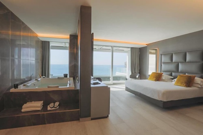 Imagen de la habitación del Hotel & Resort Tre Fontane Luxury. Foto 17